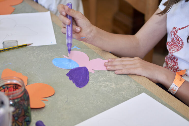 Kids art and crafts course